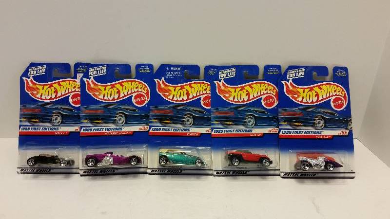lot 86 image: Lot of (5) Matchbox 164th Scale Die Cast Metal Cars - See Descriptions and Pictures for Styles and Series