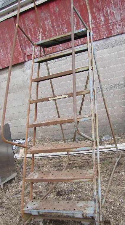 Rolling Safety Ladder