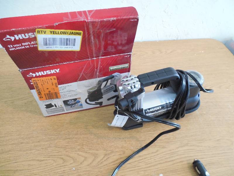 HUSKY PORTABLE 12V AIR COMPRESSOR