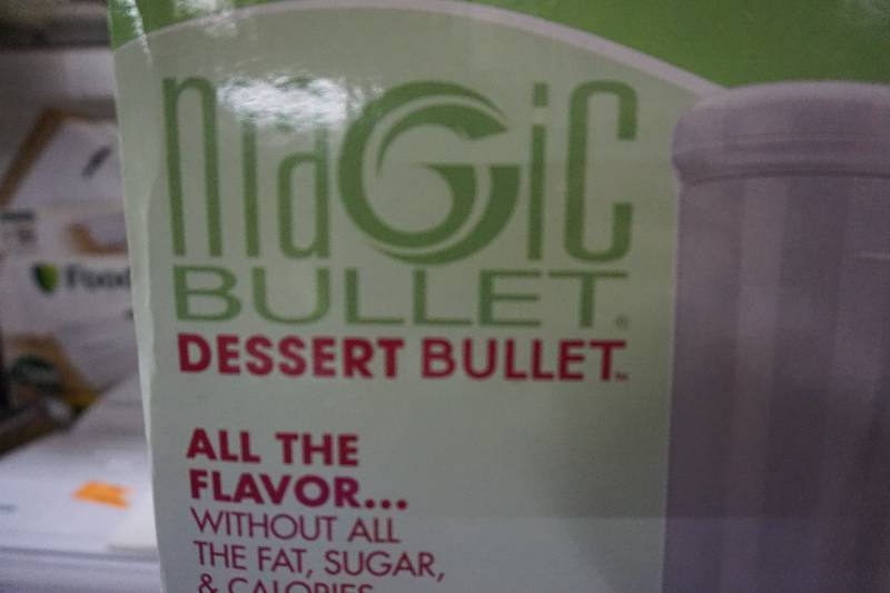 lot 78 image: 2 - Magic Bullets, Desert Bullet Blenders