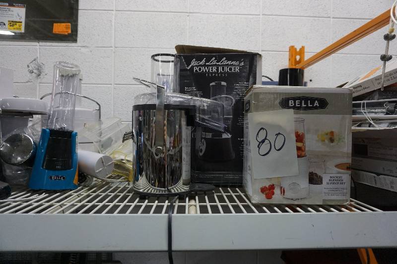 lot 80 image: Lot of Assorted Juicers and Blenders