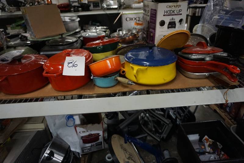 lot 86 image: Large Lot of of Heavy Duty Coated Cookware Bakeware