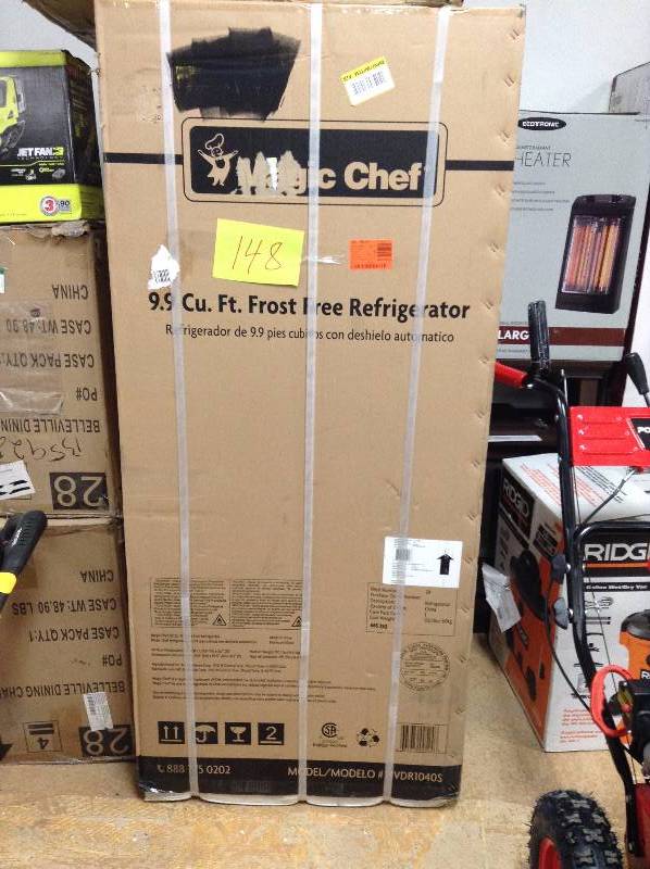Magic Chef 9.9 cu. ft. Top Freezer Refrigerator in Stainless Steel New
