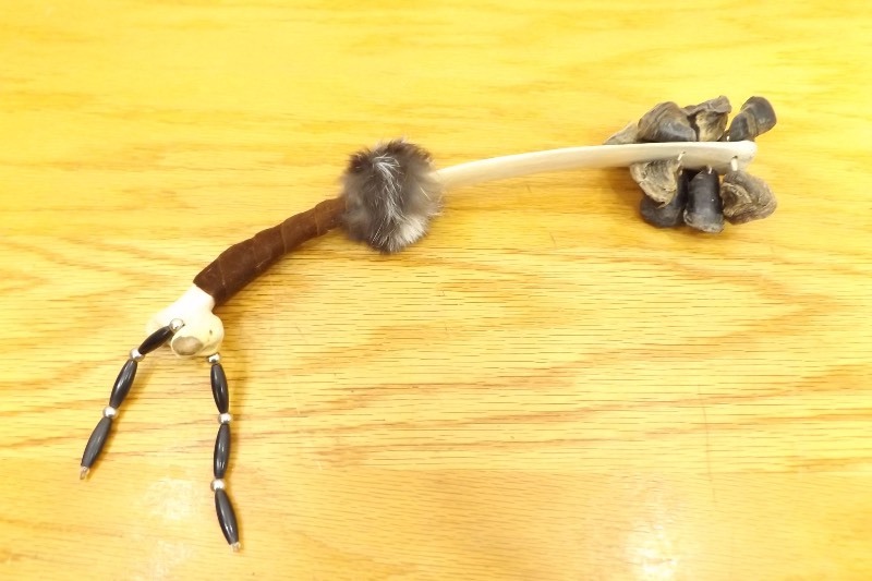 lot 23 image: Buffalo Bone Deer Toes Native American Ceremonial Rattle Shaker