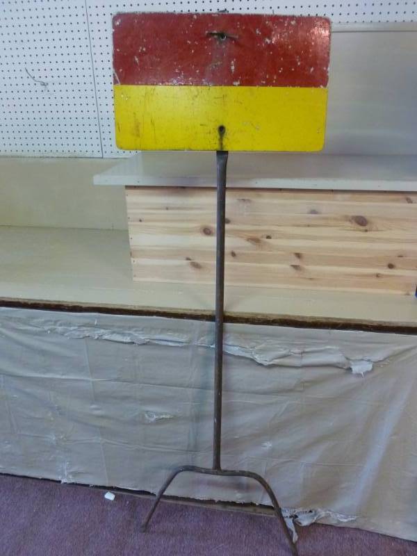 lot 26 image: Sign