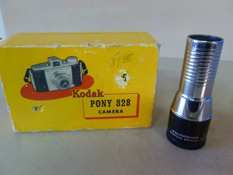 lot 30 image: Vintage Camera