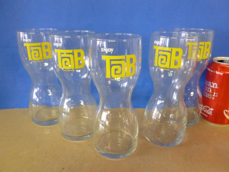lot 75 image: Collectible