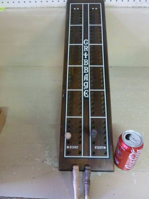 lot 82 image: Cribbage Board