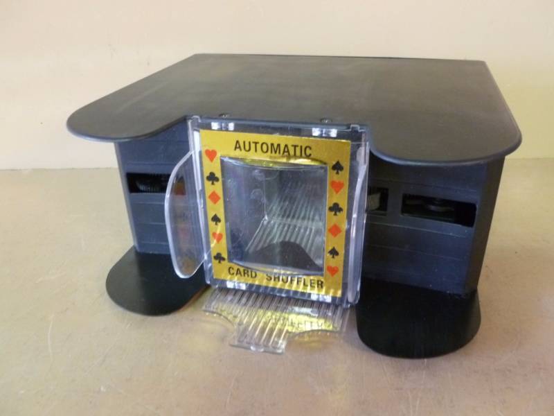 lot 90 image: Card Shuffler