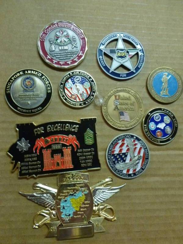 lot 101 image: Military Items