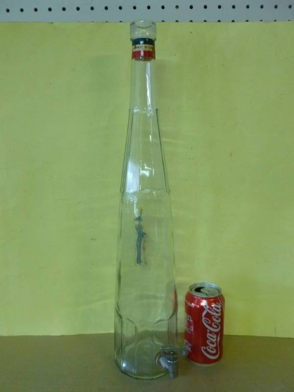 lot 105 image: Vintage Bottle