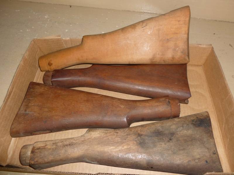 lot 110 image: Gun Butts