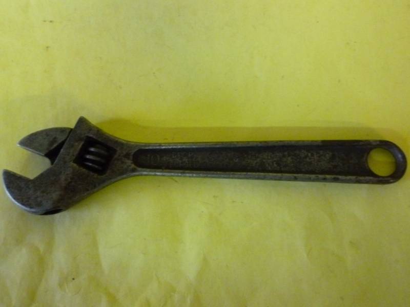 lot 133 image: Vintage Tool