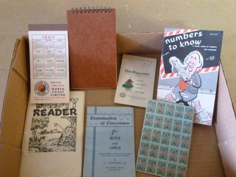 lot 141 image: Vintage Paper Items