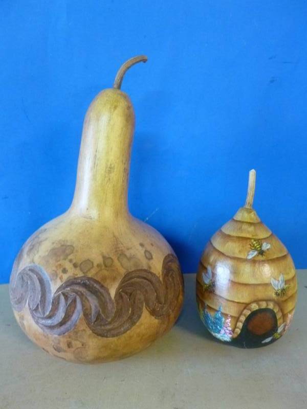 lot 159 image: Gourd Decorations