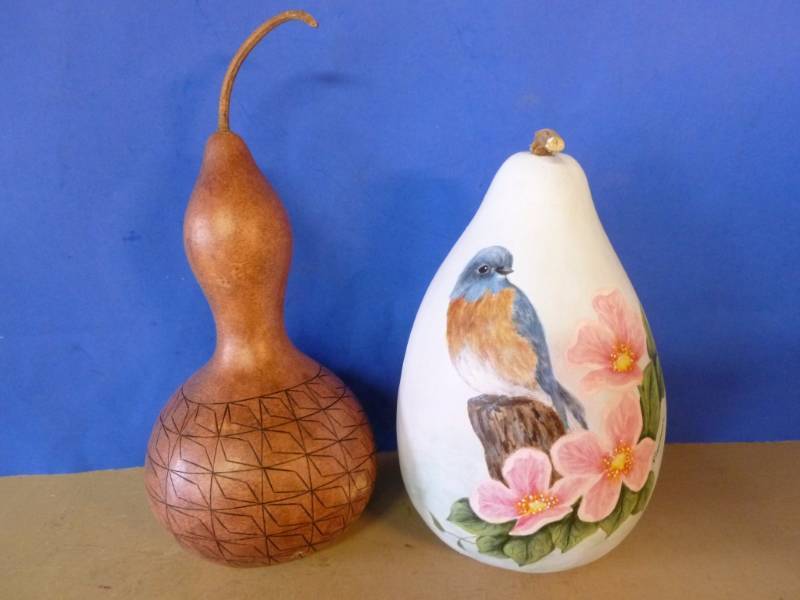 lot 185 image: Gourd Decorations