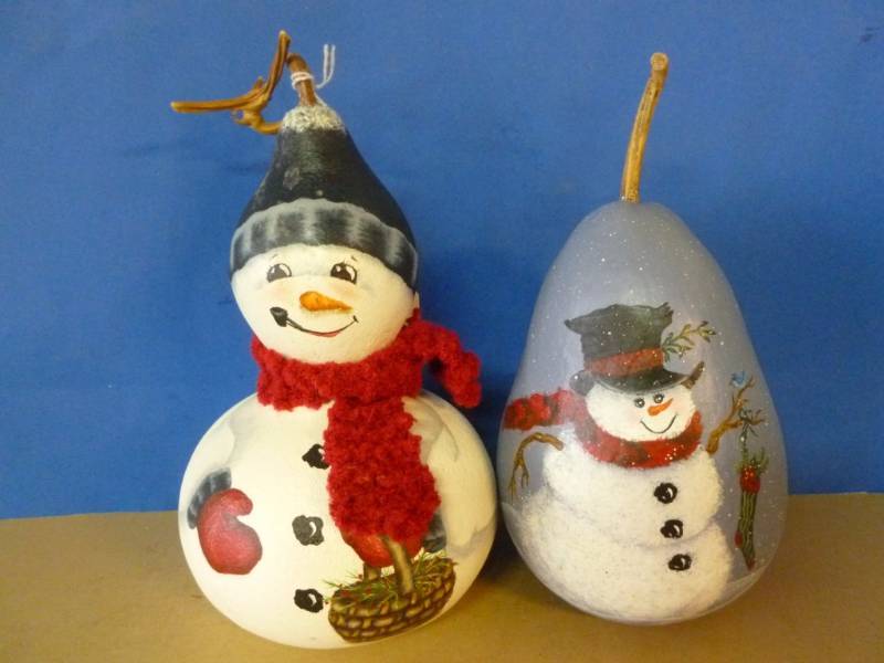 lot 186 image: Gourd Decorations