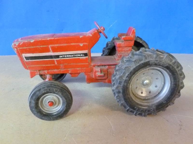 lot 193 image: Ertl