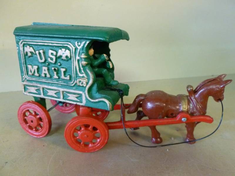 lot 198 image: Cast Iron Decoration