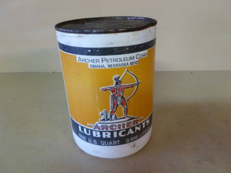 lot 209 image: Oil Can