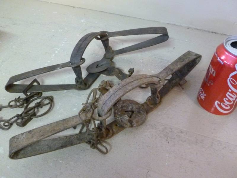 lot 231 image: Vintage Traps