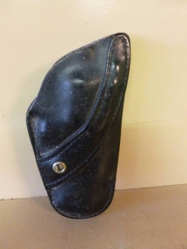 lot 246 image: Pistol Holster