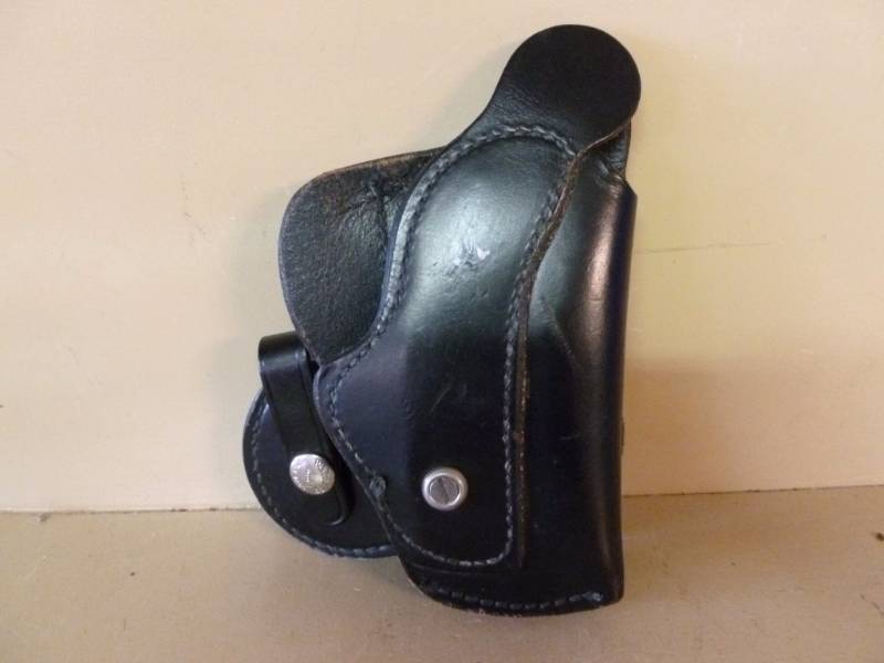 lot 249 image: Pistol Holster