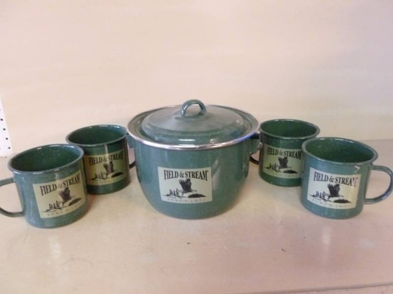 lot 254 image: Enamelware