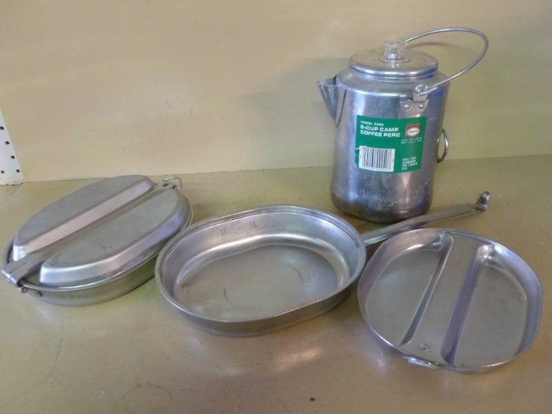 lot 255 image: U.S Mess Kits