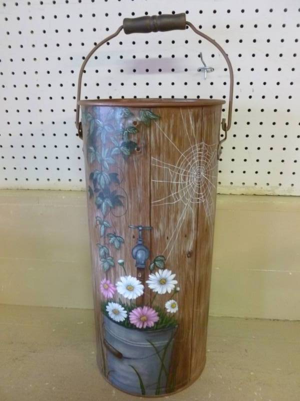 lot 259 image: Vintage Shotgun Pail