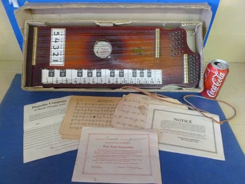 lot 301 image: Vintage Pianoette
