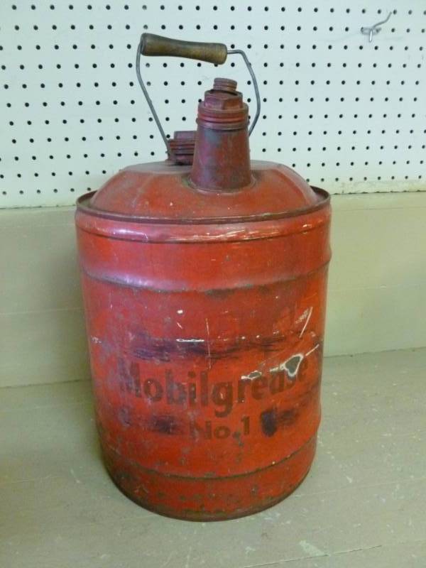 lot 330 image: Vintage Oil Can