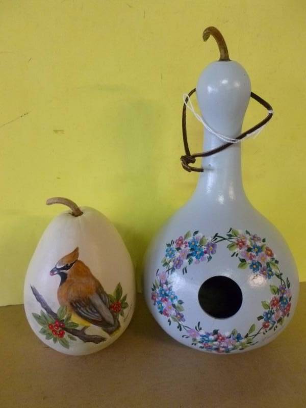 lot 343 image: Gourd Decorations