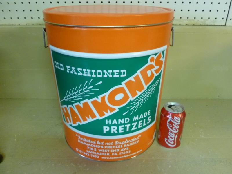 lot 351 image: Metal Container