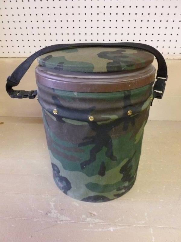 lot 353 image: Fishing Pail