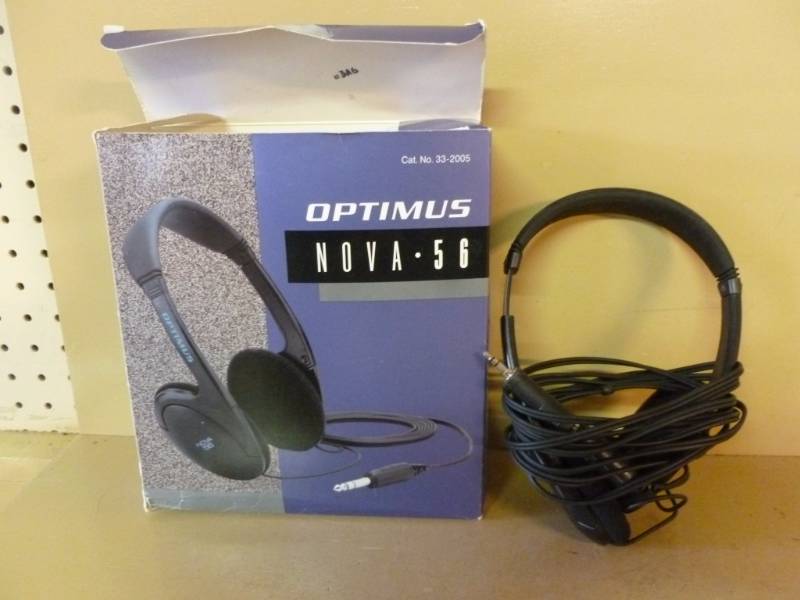 lot 12 image: Music Head Set