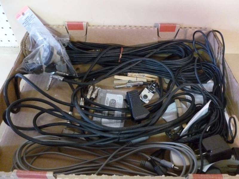 lot 14 image: Band Items