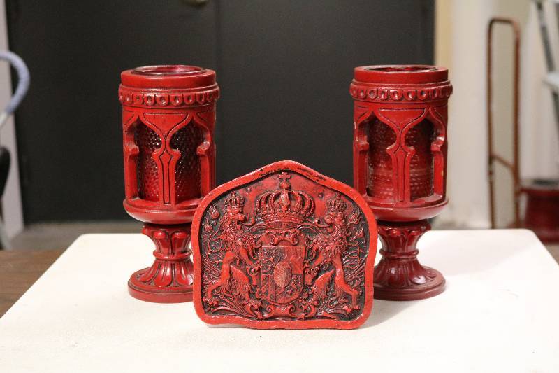 Crest and Candles