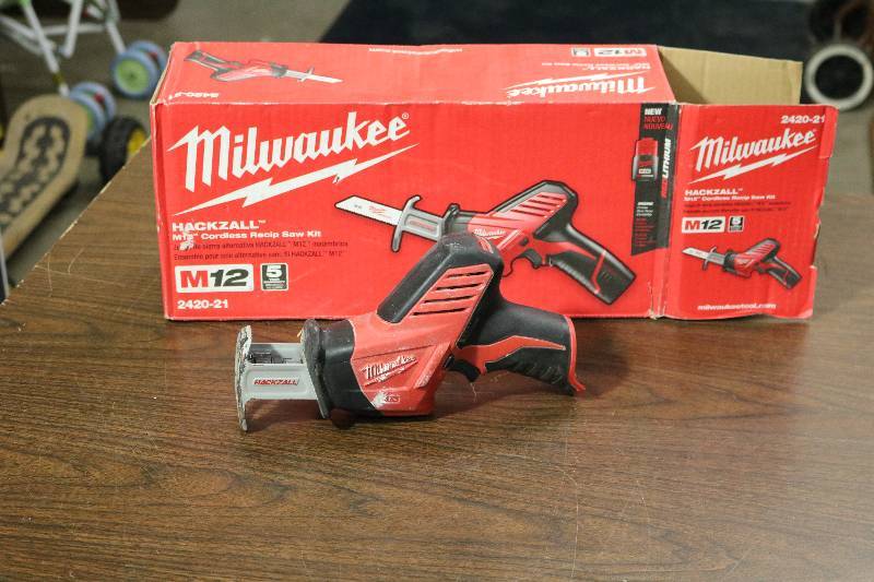 Milwaukee 12V Hackzall