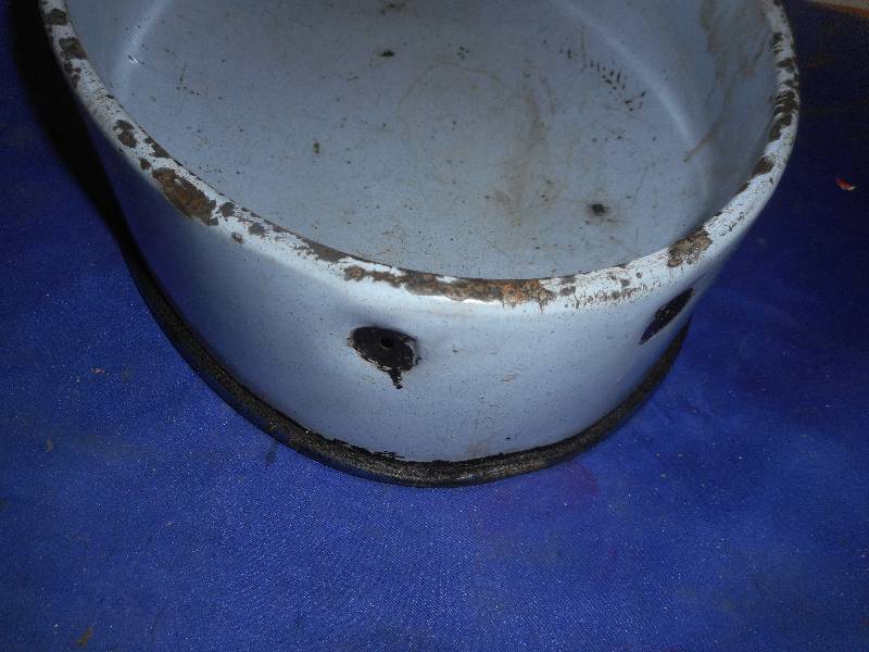 VINTAGE METAL ROASTER OR DOG DISH