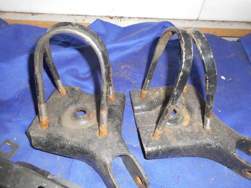 VINTAGE HANGERS