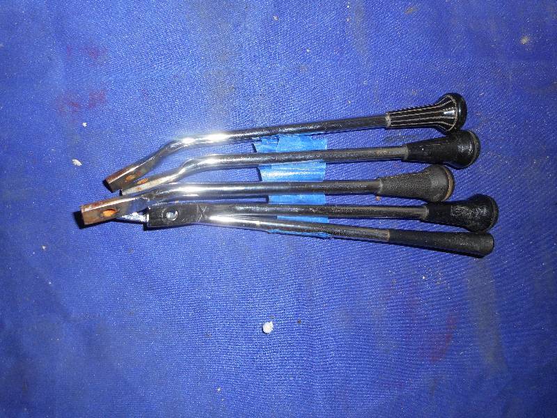 5 VINTAGE AUTO LEVERS