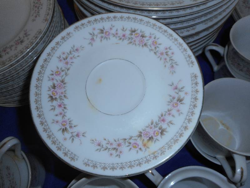 52 PC FRENCH GARLAND CHINA