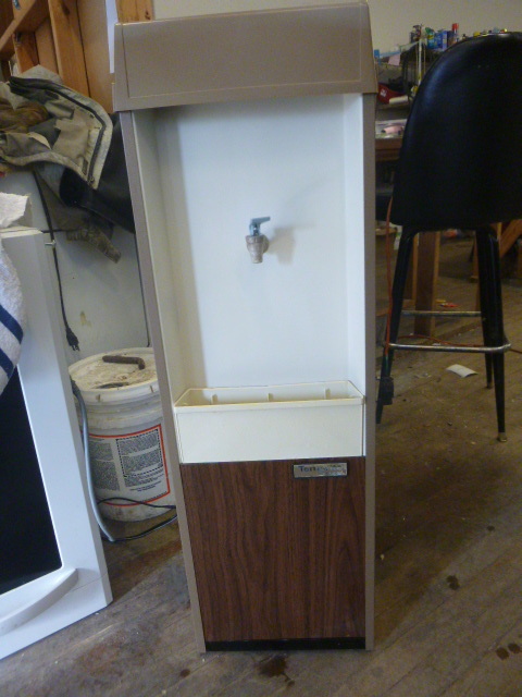 lot 11 image: Elkay Temprite Water Cooler Dispenser