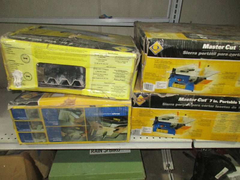 lot 51 image: 4 Qep 7 inch tile wet saw