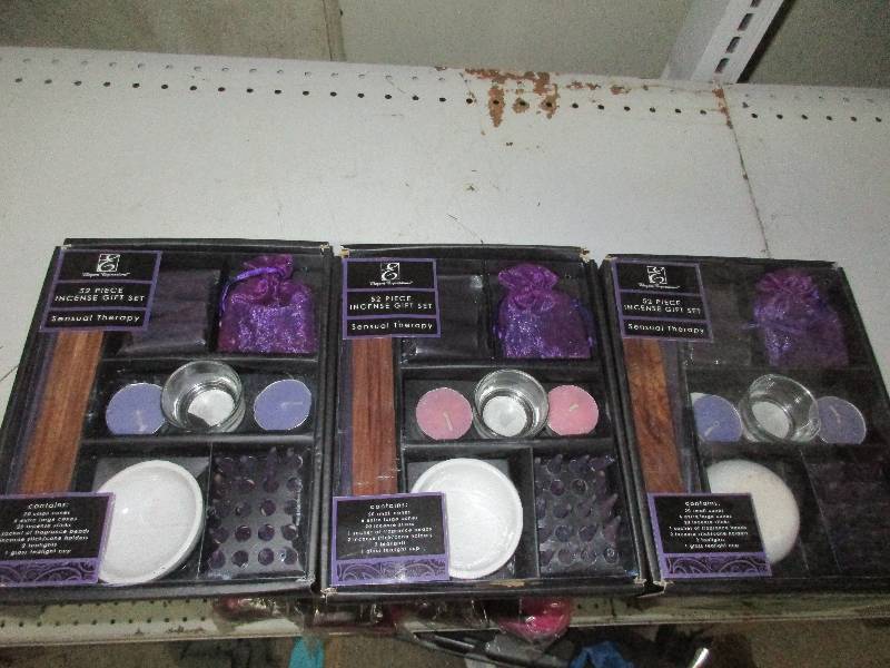 lot 56 image: 3 - 52  piece incense gift sets