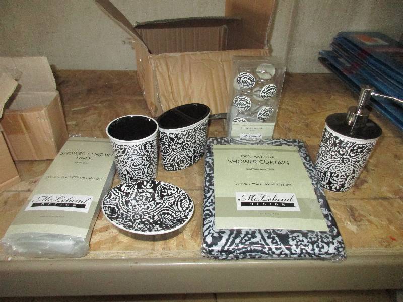 lot 81 image: 7 piece shower set