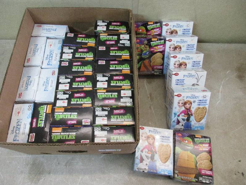 lot 116 image: 19 cinnamon oat crisps 11 chocolate chip oat crisps - expired