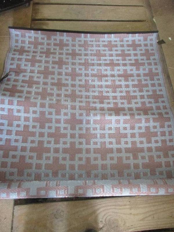 lot 138 image: 47x70 outdoor earth friendly rug by fab rugs