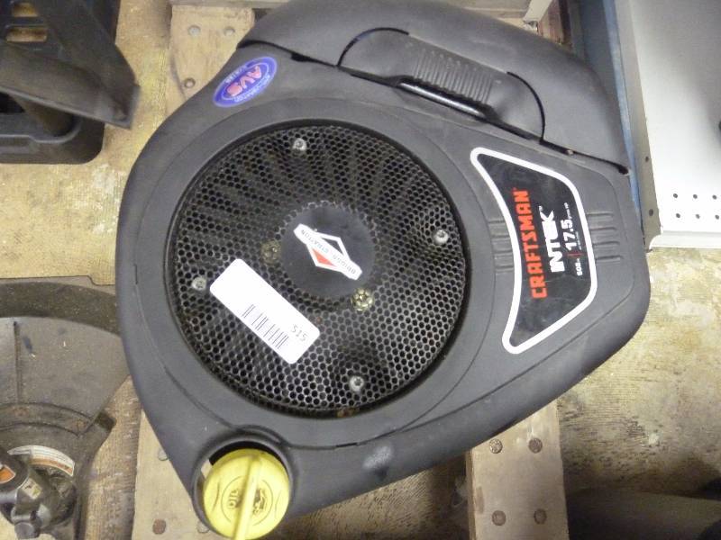 lot 515 image: Craftsman Intek 17.5 gross hp Engine
